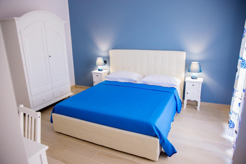 Gleda Rooms In The Square Pompei Bagian luar foto