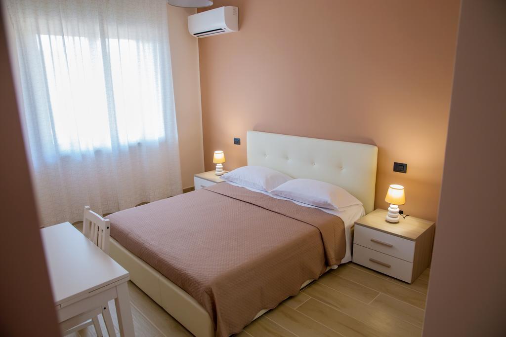 Gleda Rooms In The Square Pompei Ruang foto