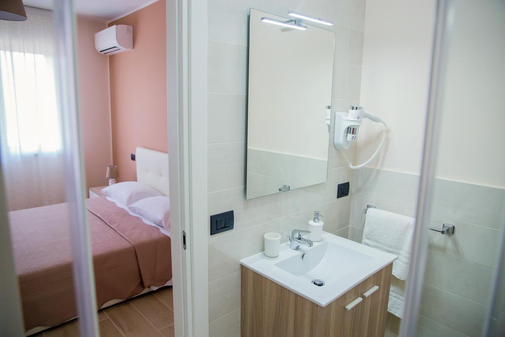 Gleda Rooms In The Square Pompei Ruang foto