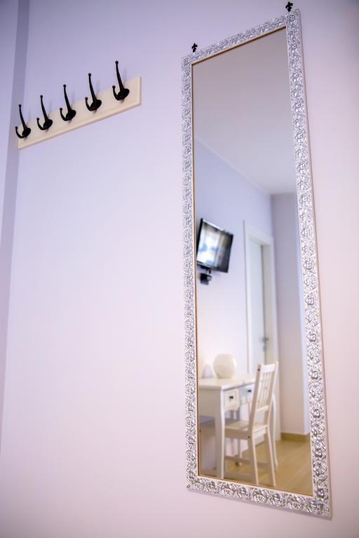 Gleda Rooms In The Square Pompei Ruang foto