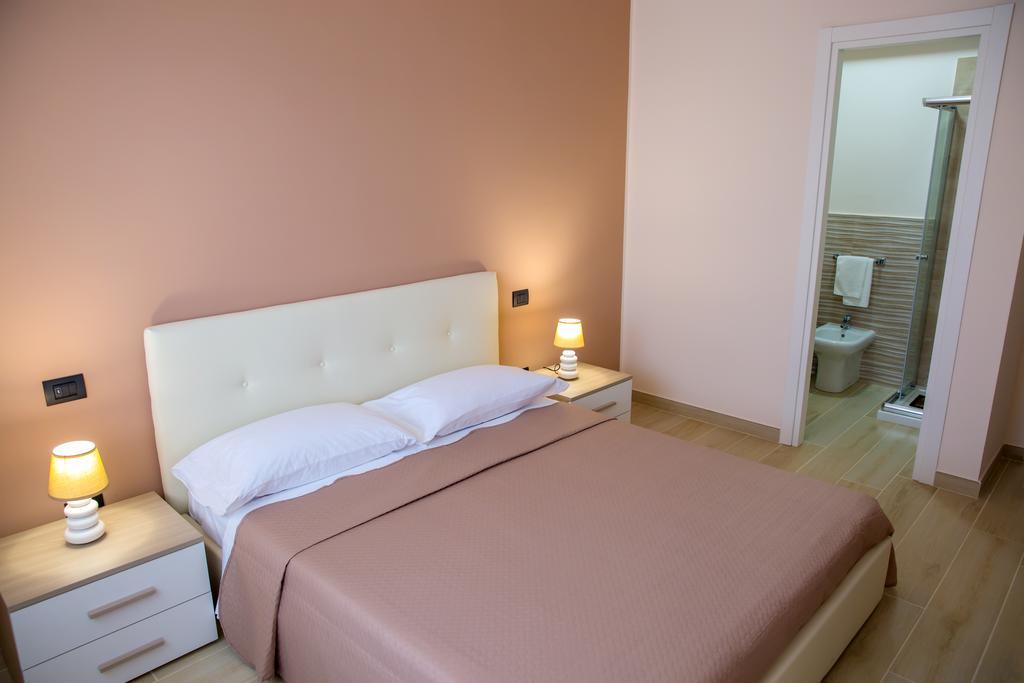 Gleda Rooms In The Square Pompei Ruang foto
