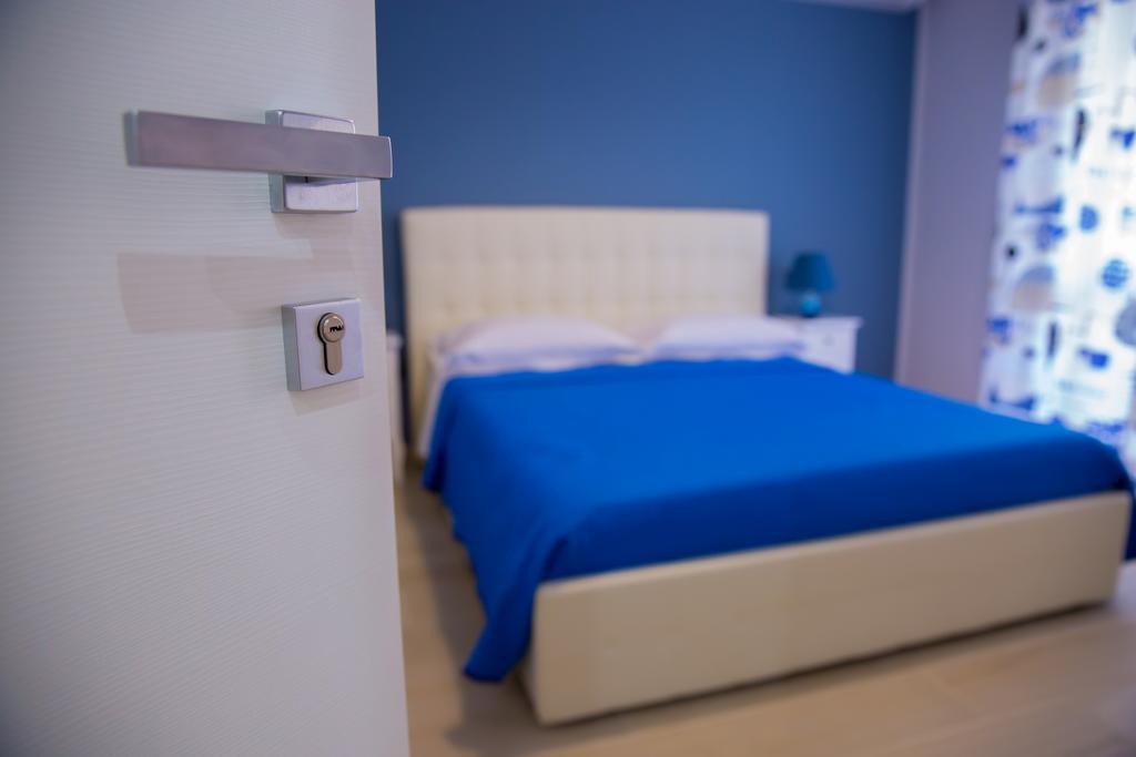 Gleda Rooms In The Square Pompei Ruang foto